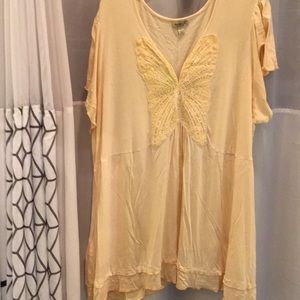 Short sleeved butterfly tunic plus size